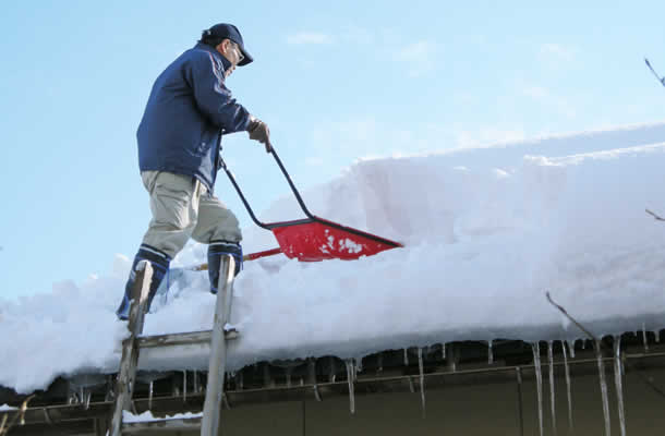 北海道片付け110番の屋根の雪下ろしサービス