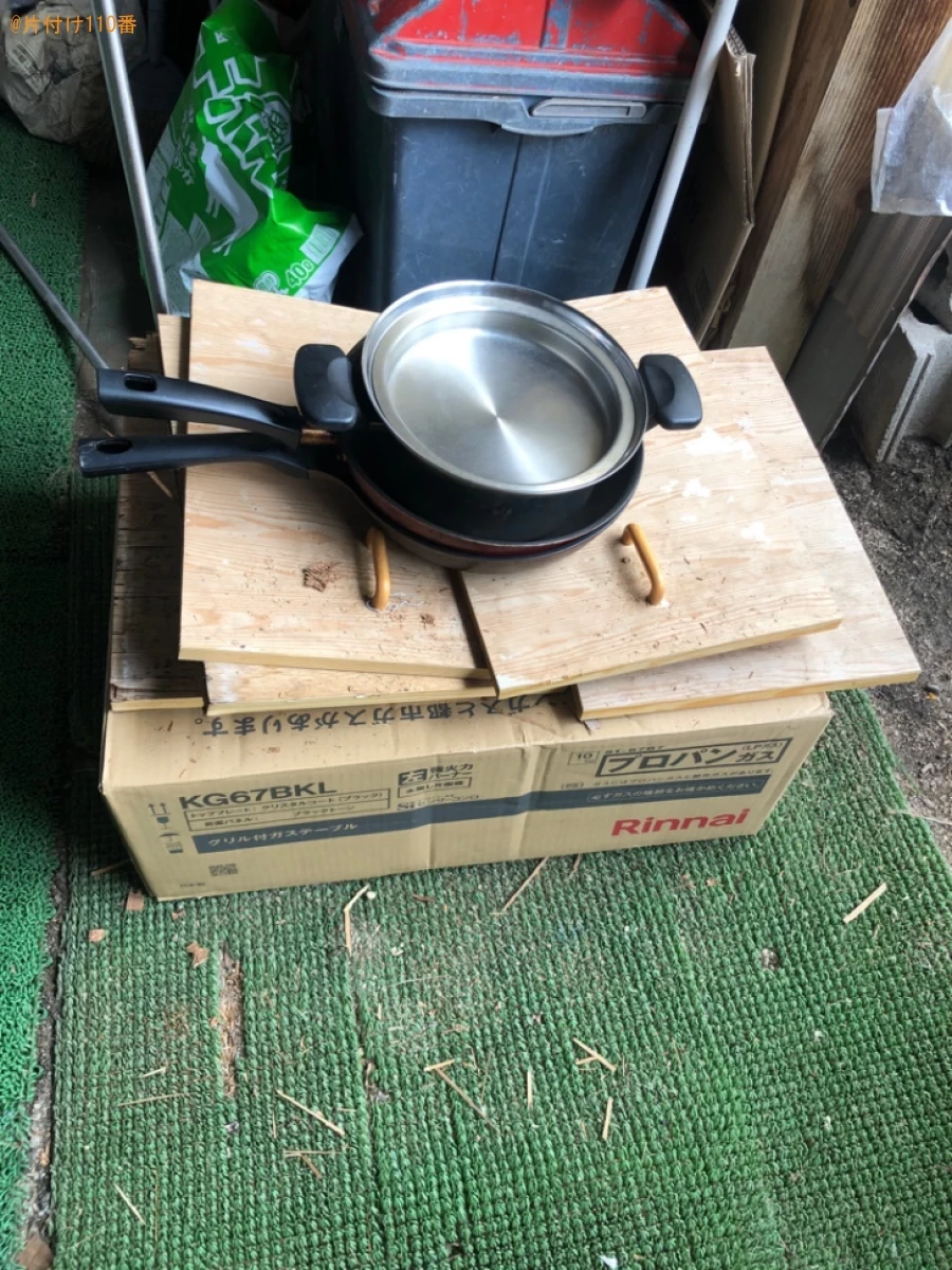 マッサージチェア、テレビ、ガスコンロ、カラーボックス等の回収