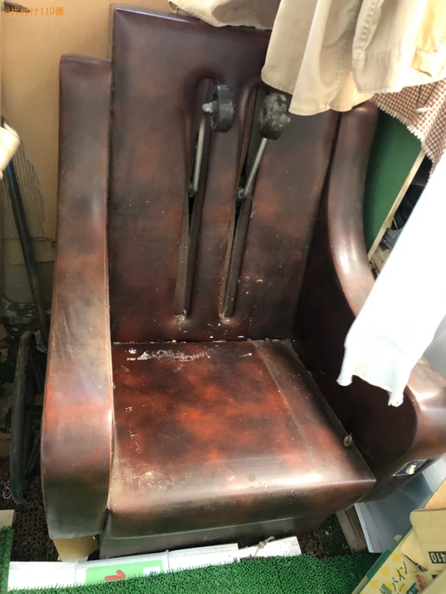 マッサージチェア、テレビ、ガスコンロ、カラーボックス等の回収